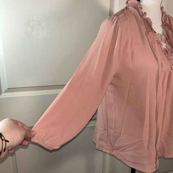 EM Blush Pink Lace Blouse Women’s Size L Cotton Nylon Mix Romantic Boho Top - Picture 5 of 7